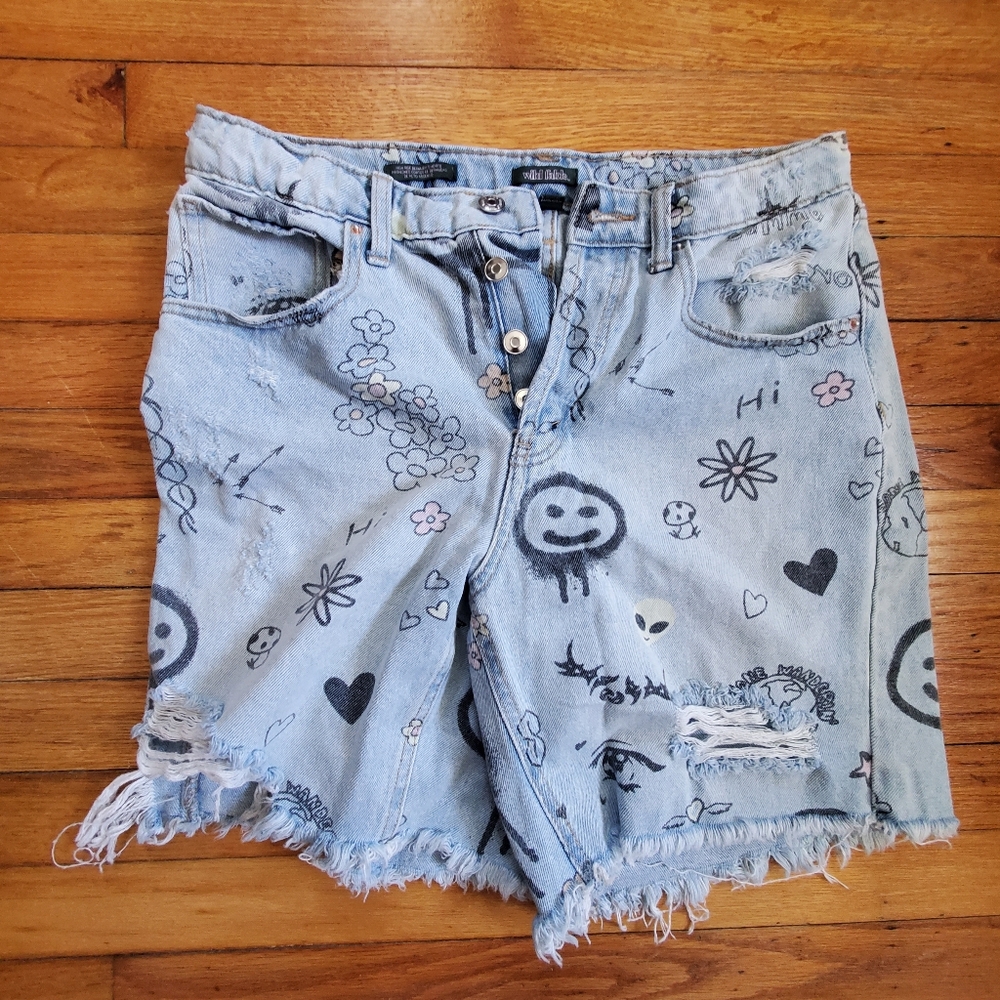 Wild Fable Demin Shorts Sz 8 Bermuda Length Doodle Designs
